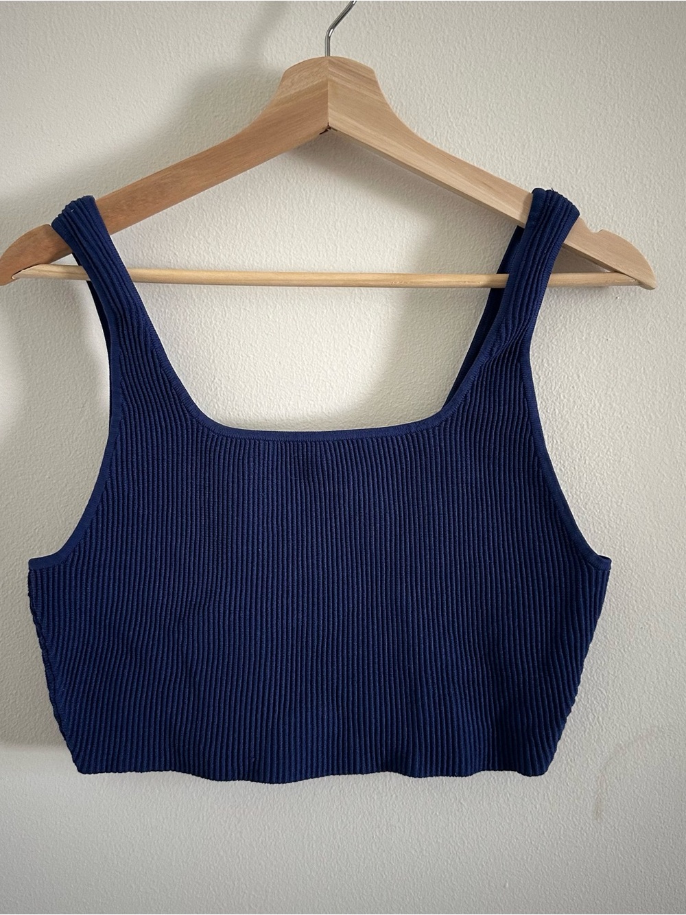 Aritzia Babaton Navy Ribbed Square-Neck Cropped Tank